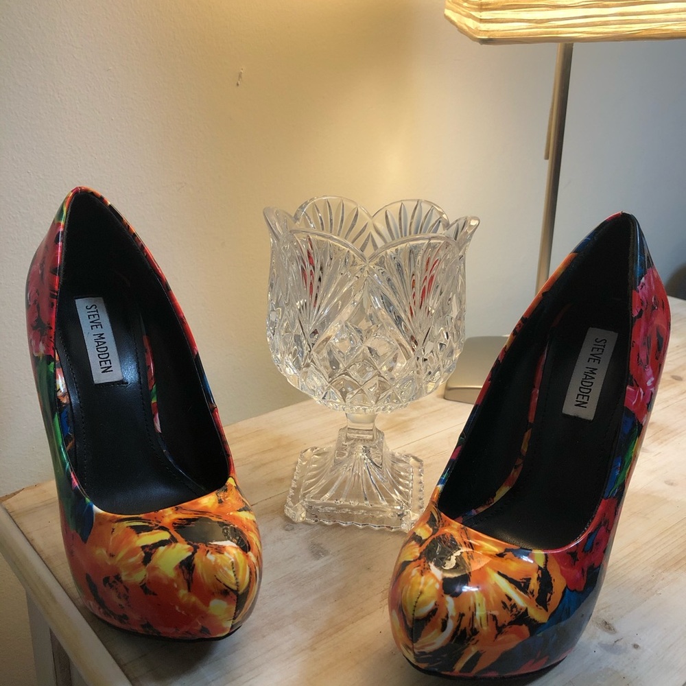 Floral heels Steve Madden